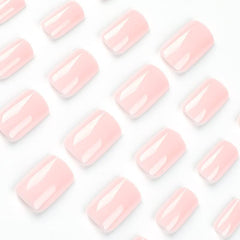 XCREANDO uñas acrílicas cortas, aspecto natural para uso diario.