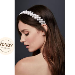 Diadema YONOY en peinado suave ofrece sujeción cómoda