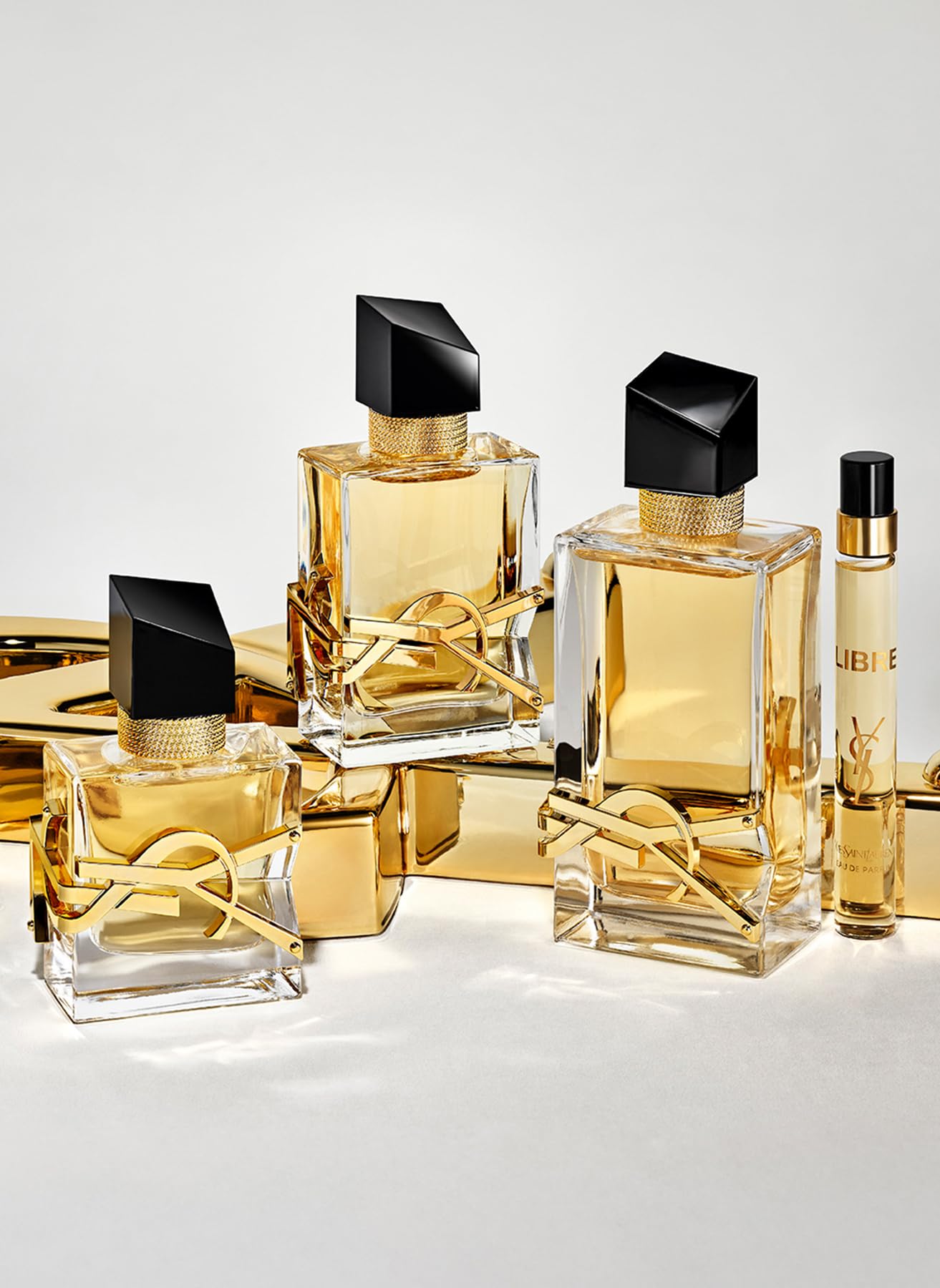 Uso diario con Yves Saint Laurent Libre EDP: aroma duradero y versátil.